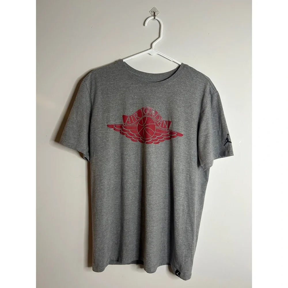 Jordan Gray Graphic T-Shirt Mens Large
